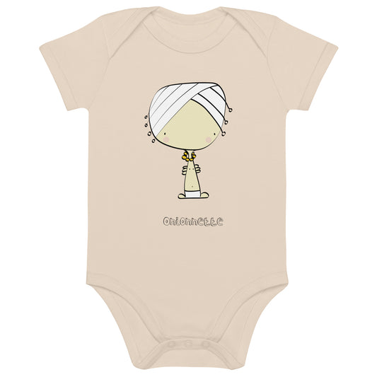 Body de bebé color natural de manga corta elaborado en algodón orgánico certificado, con cuello tipo americano y cierres a presión en la entrepierna. Personaje Onionnette estampado.
